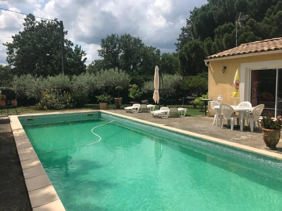 Gite Avec Piscine Au Coeur De La Vallee De La Ceze Saint-Laurent-de-Carnols Exterior foto